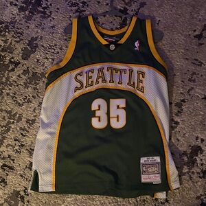 Mitchell & Ness Green and Yellow Seattle Basketball Jersey